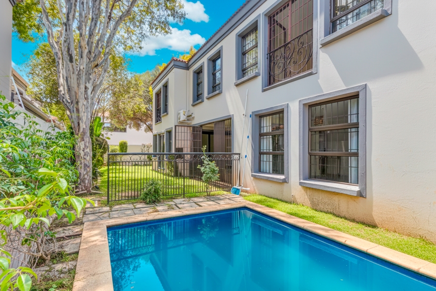 To Let 4 Bedroom Property for Rent in Morningside Gauteng