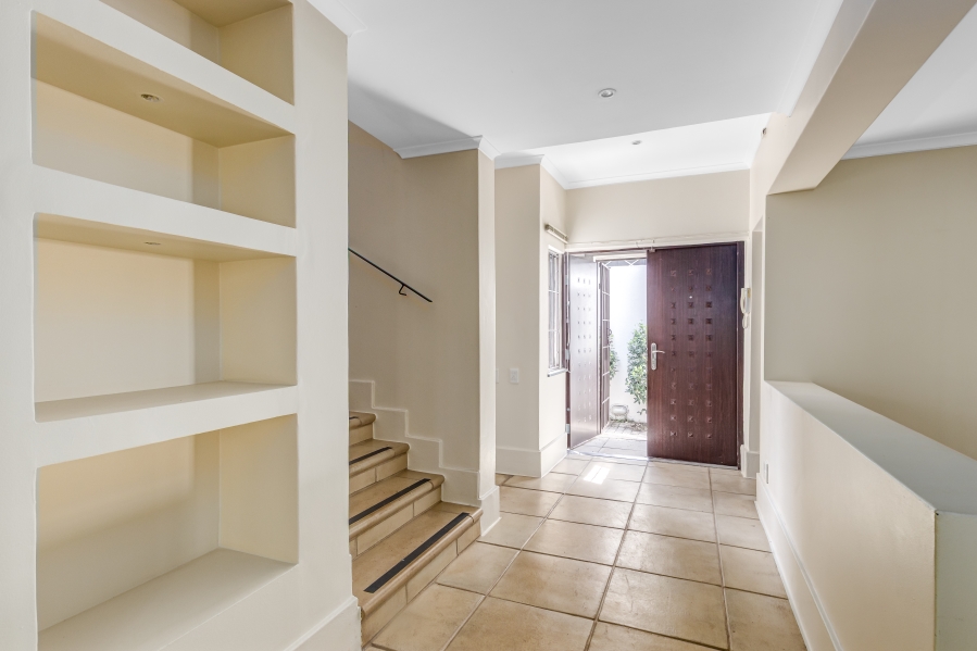 To Let 4 Bedroom Property for Rent in Morningside Gauteng