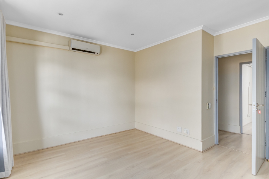 To Let 4 Bedroom Property for Rent in Morningside Gauteng