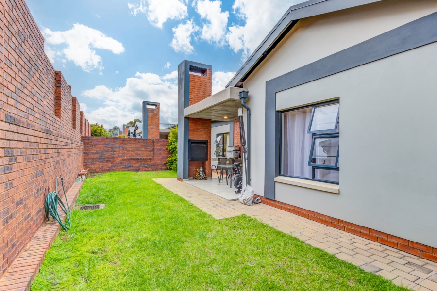 3 Bedroom Property for Sale in Kyalami Hills Gauteng