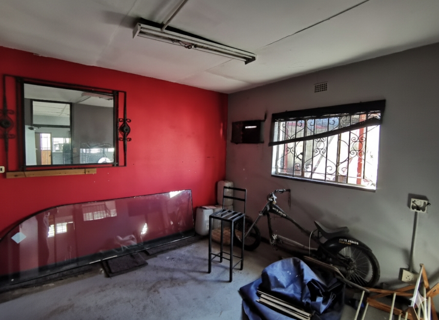 Commercial Property for Sale in Kew Gauteng