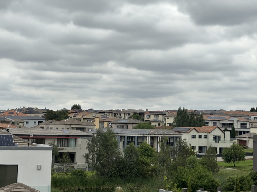 To Let 4 Bedroom Property for Rent in Blue Valley Golf Estate Gauteng