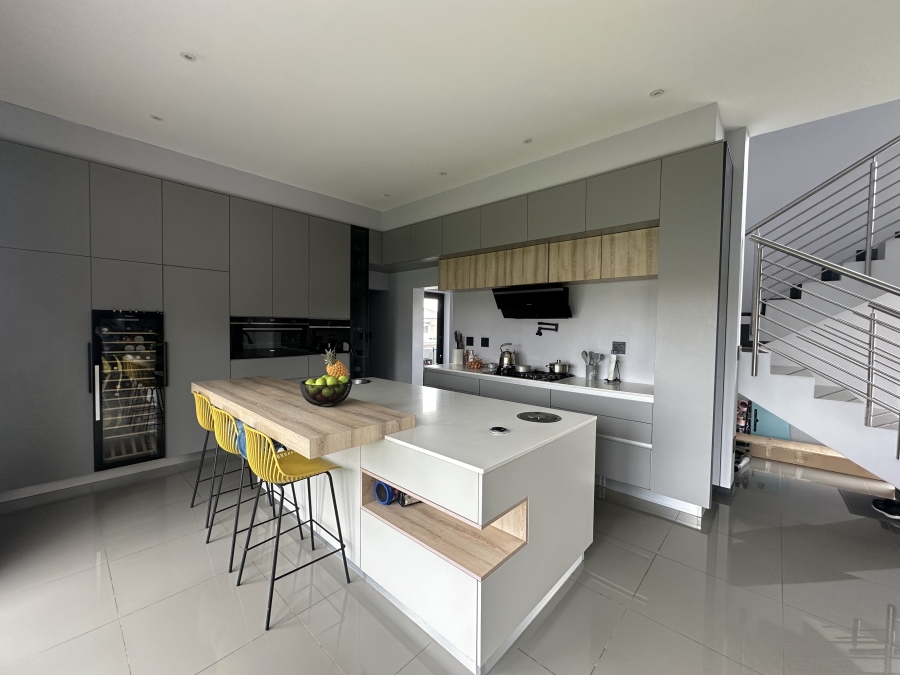 To Let 4 Bedroom Property for Rent in Blue Valley Golf Estate Gauteng