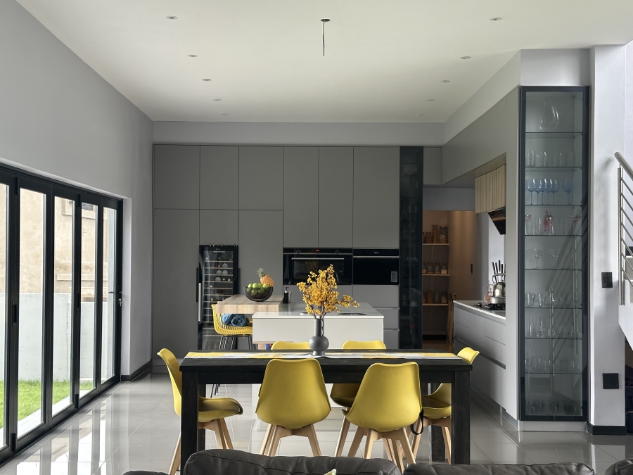 To Let 4 Bedroom Property for Rent in Blue Valley Golf Estate Gauteng