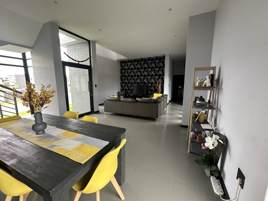 To Let 4 Bedroom Property for Rent in Blue Valley Golf Estate Gauteng