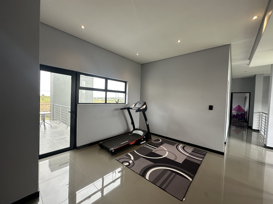 To Let 4 Bedroom Property for Rent in Blue Valley Golf Estate Gauteng