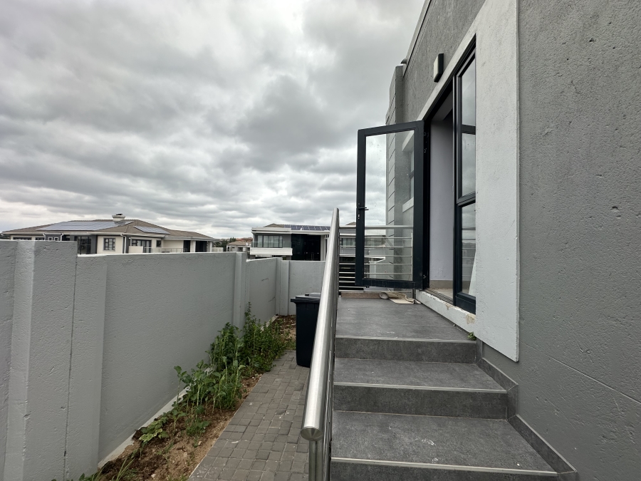 To Let 4 Bedroom Property for Rent in Blue Valley Golf Estate Gauteng