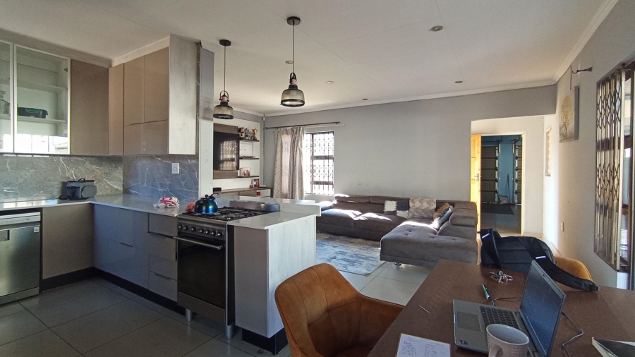 3 Bedroom Property for Sale in Amandasig Gauteng