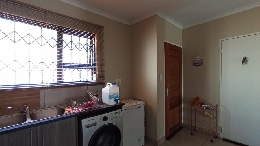 3 Bedroom Property for Sale in Heatherdale AH Gauteng