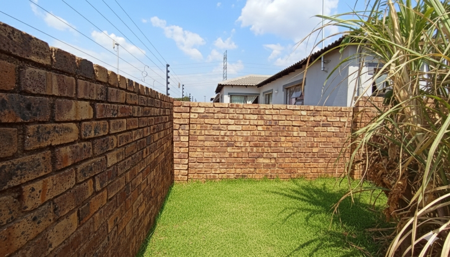 3 Bedroom Property for Sale in Chantelle Gauteng