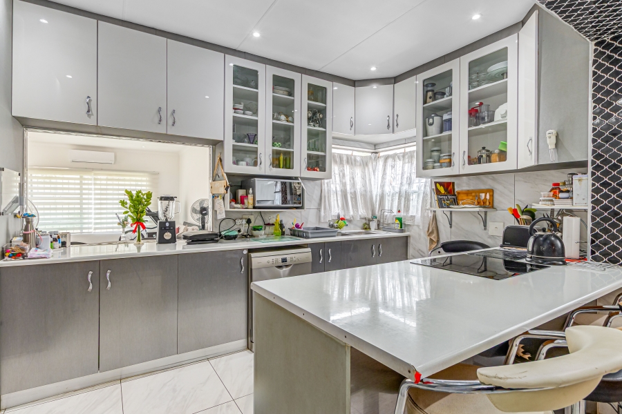 4 Bedroom Property for Sale in Kelvin Gauteng