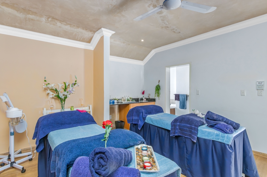 6 Bedroom Property for Sale in Craighall Gauteng