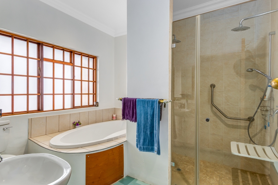 6 Bedroom Property for Sale in Craighall Gauteng