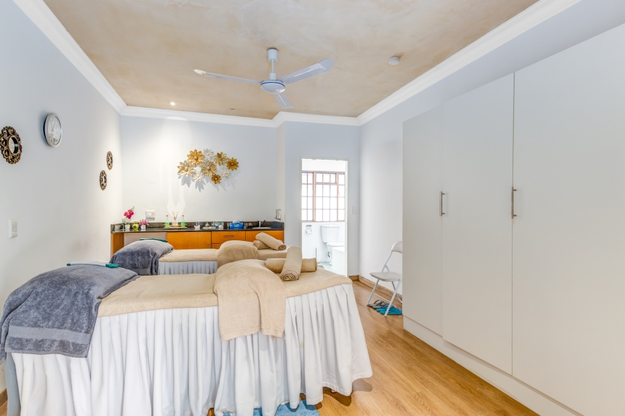 6 Bedroom Property for Sale in Craighall Gauteng