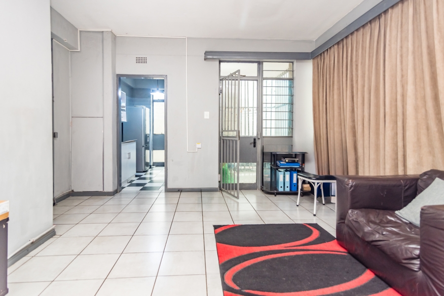 1 Bedroom Property for Sale in Johannesburg Central Gauteng
