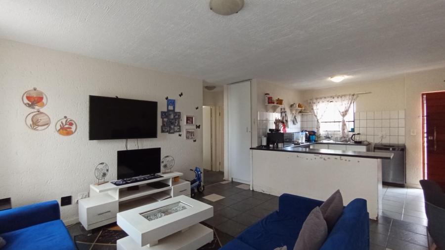 2 Bedroom Property for Sale in Groblerpark Gauteng