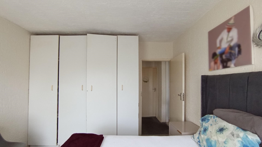 2 Bedroom Property for Sale in Groblerpark Gauteng