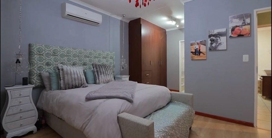 5 Bedroom Property for Sale in Chancliff Ridge Gauteng