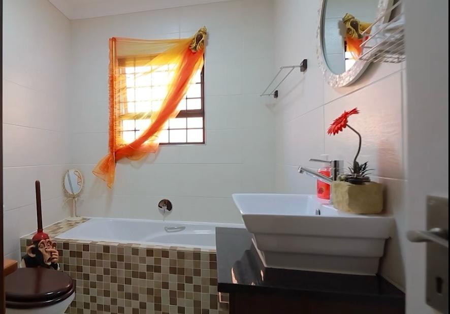 5 Bedroom Property for Sale in Chancliff Ridge Gauteng