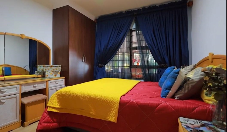 5 Bedroom Property for Sale in Chancliff Ridge Gauteng