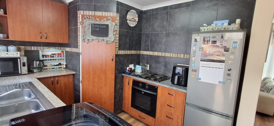 2 Bedroom Property for Sale in Doornpoort Gauteng