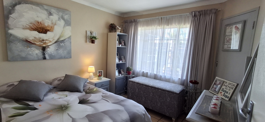 2 Bedroom Property for Sale in Doornpoort Gauteng