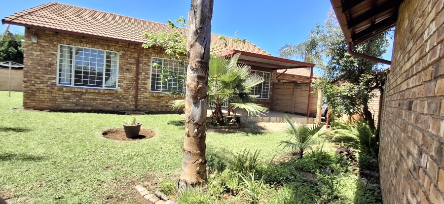 3 Bedroom Property for Sale in Equestria Gauteng