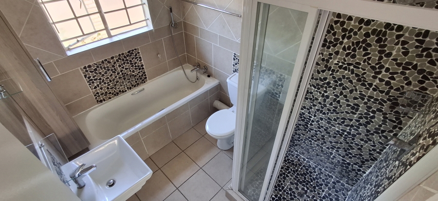 3 Bedroom Property for Sale in Equestria Gauteng