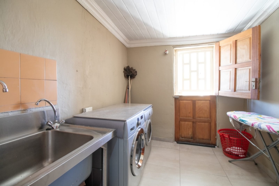 6 Bedroom Property for Sale in Croydon Gauteng