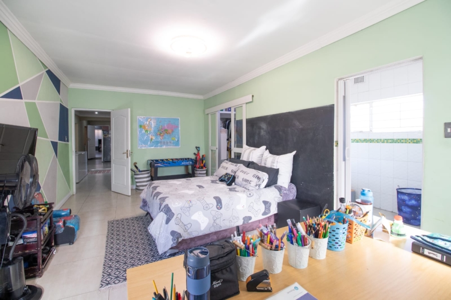 6 Bedroom Property for Sale in Croydon Gauteng