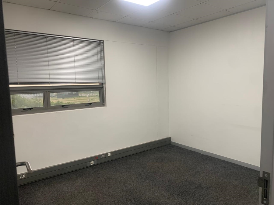 To Let commercial Property for Rent in Midridge Park Gauteng
