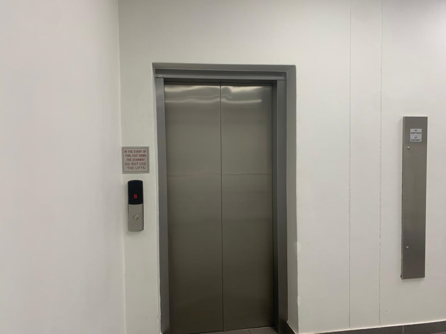 To Let commercial Property for Rent in Midridge Park Gauteng