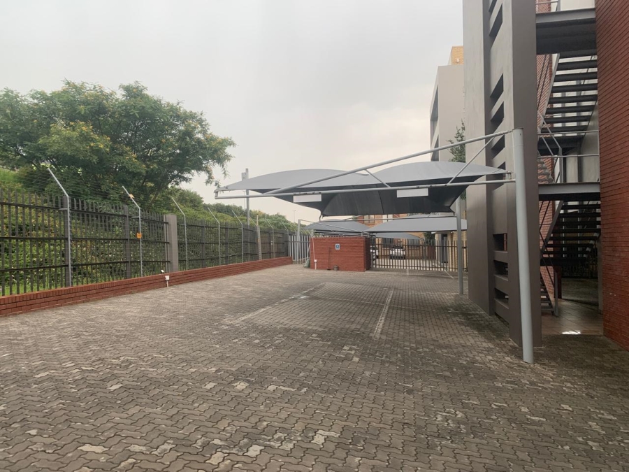 To Let commercial Property for Rent in Midridge Park Gauteng
