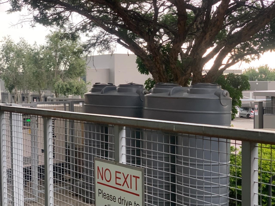 To Let commercial Property for Rent in Midridge Park Gauteng