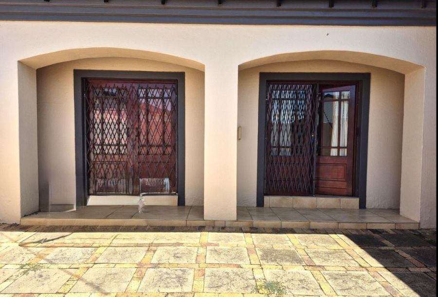 5 Bedroom Property for Sale in Menlo Park Gauteng