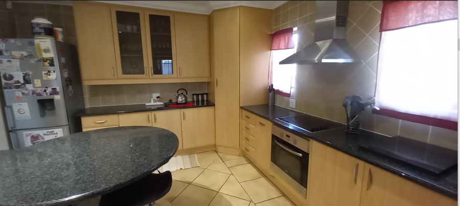 5 Bedroom Property for Sale in Menlo Park Gauteng