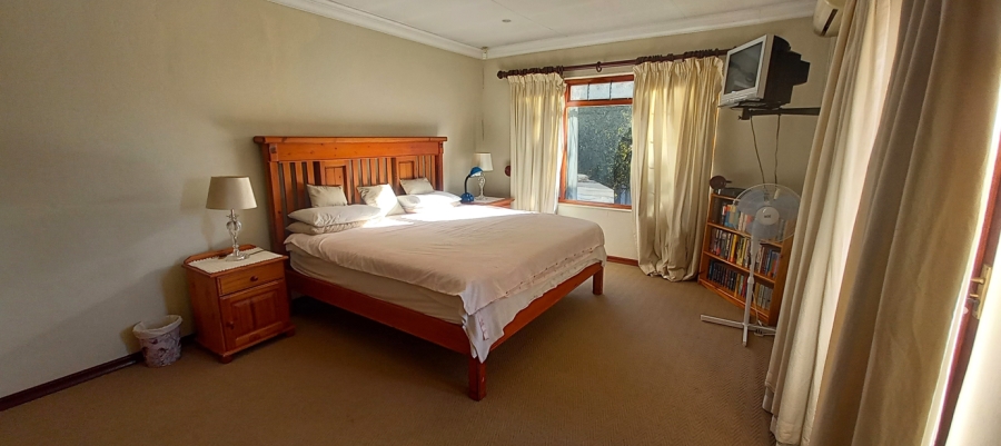 5 Bedroom Property for Sale in Menlo Park Gauteng