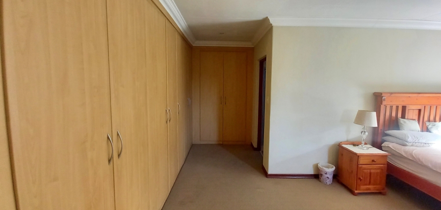 5 Bedroom Property for Sale in Menlo Park Gauteng