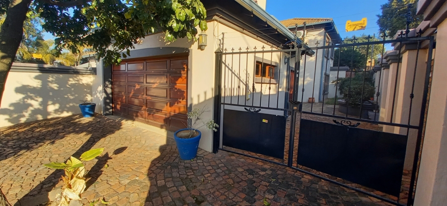 5 Bedroom Property for Sale in Menlo Park Gauteng