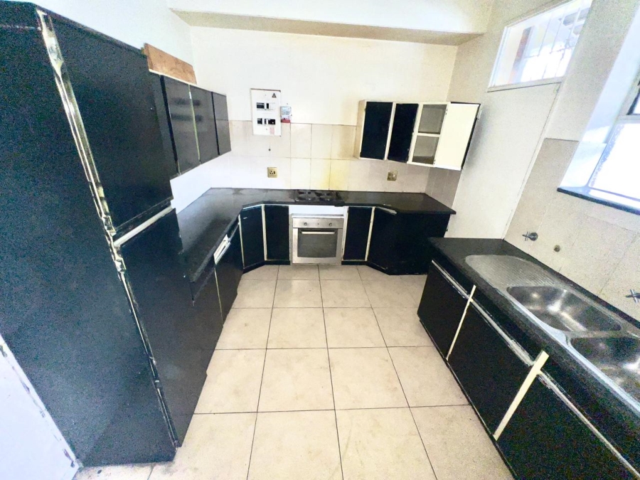 3 Bedroom Property for Sale in Highlands North Gauteng