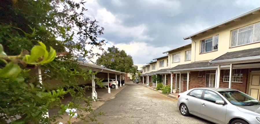 3 Bedroom Property for Sale in Highlands North Gauteng