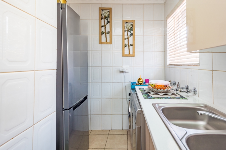 3 Bedroom Property for Sale in Helikonpark Gauteng