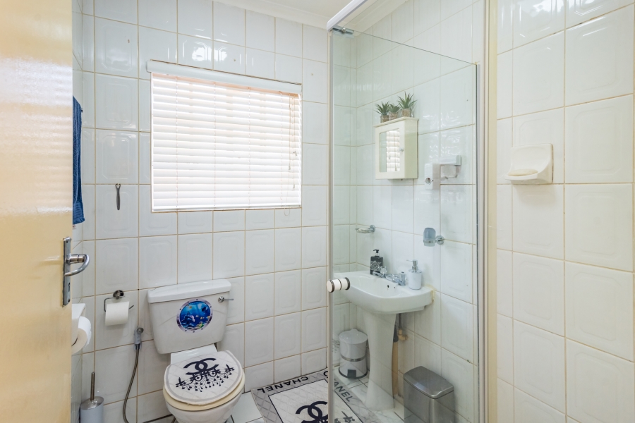 3 Bedroom Property for Sale in Helikonpark Gauteng