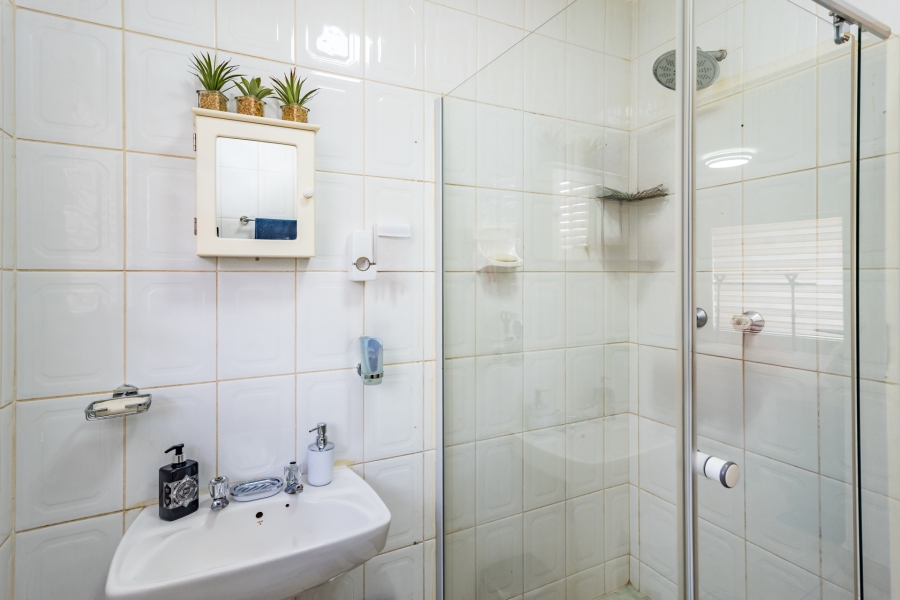 3 Bedroom Property for Sale in Helikonpark Gauteng