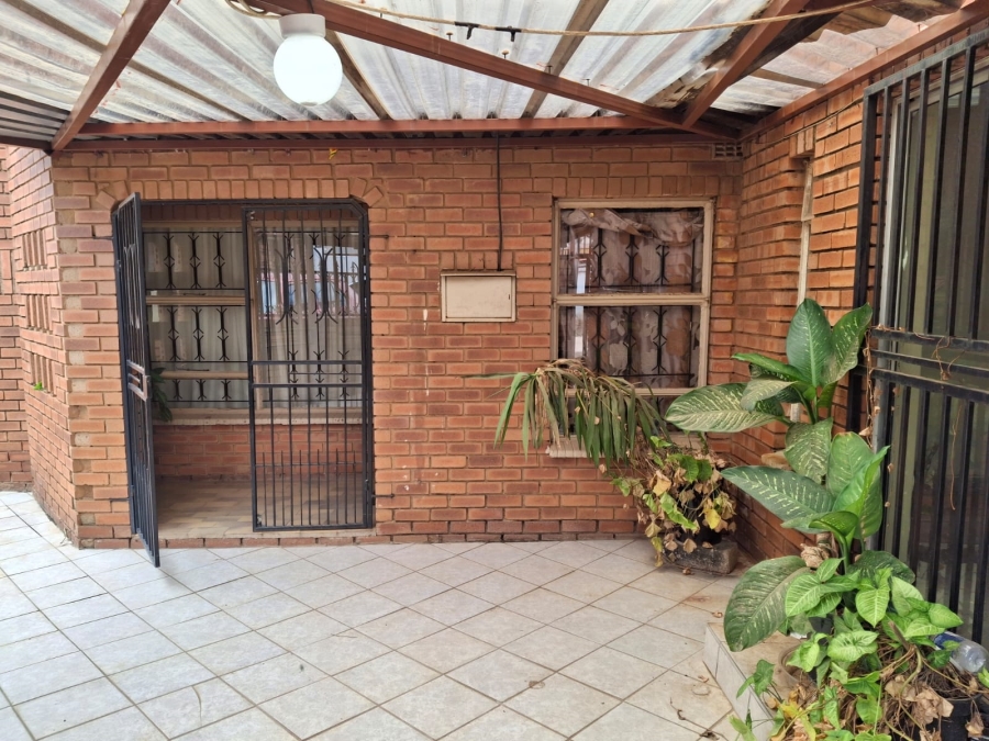 3 Bedroom Property for Sale in Mamelodi East Gauteng