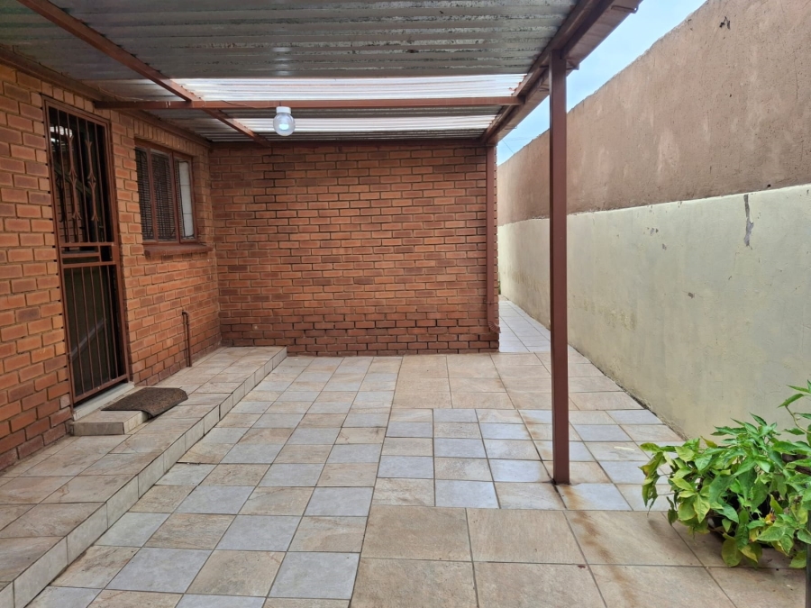 3 Bedroom Property for Sale in Mamelodi East Gauteng