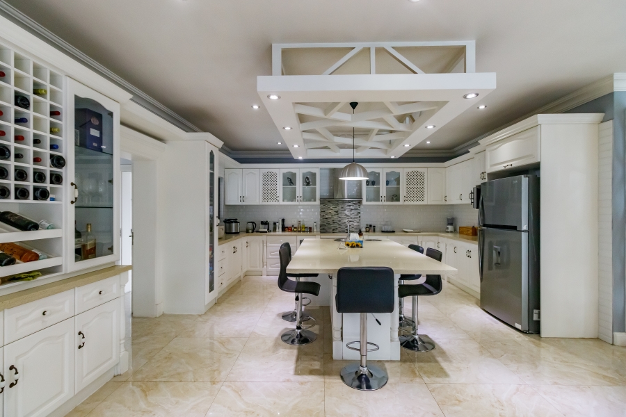 7 Bedroom Property for Sale in Midstream Hill Gauteng