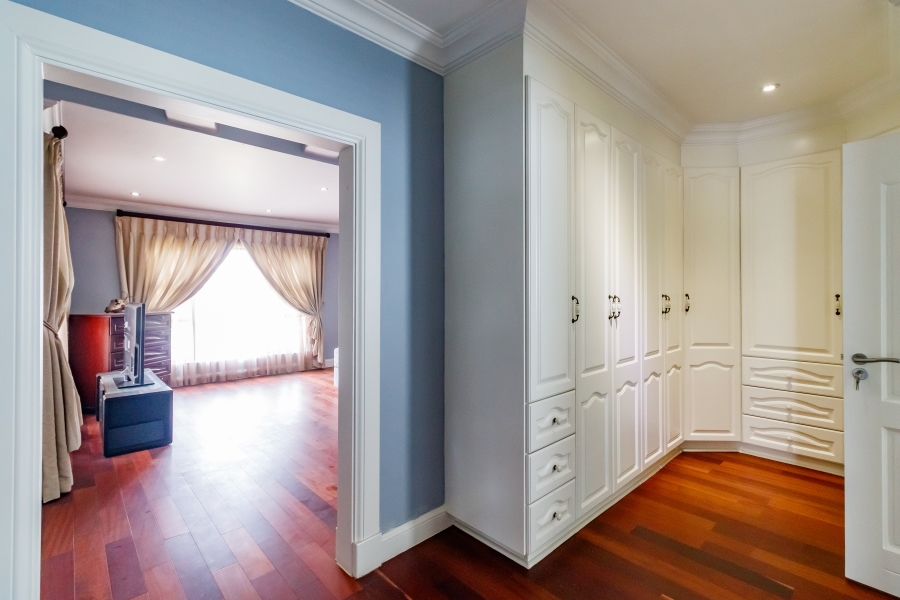 7 Bedroom Property for Sale in Midstream Hill Gauteng