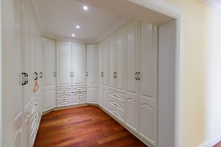 7 Bedroom Property for Sale in Midstream Hill Gauteng