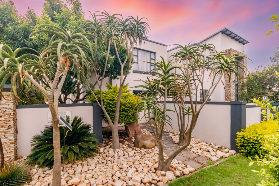 7 Bedroom Property for Sale in Midstream Hill Gauteng